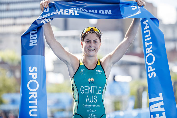 Ashleigh-Gentle-victory-in-todays-ITU-World-Triathlon-Series-2017