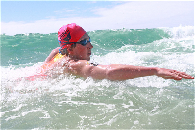 Coolangatta-golod-2015-Bobby-Byrne-swim