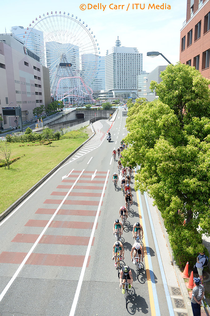 Elite-men-ride-pack-WTS-Yokohama credit-Delly-Carr-ITU-Media-2014