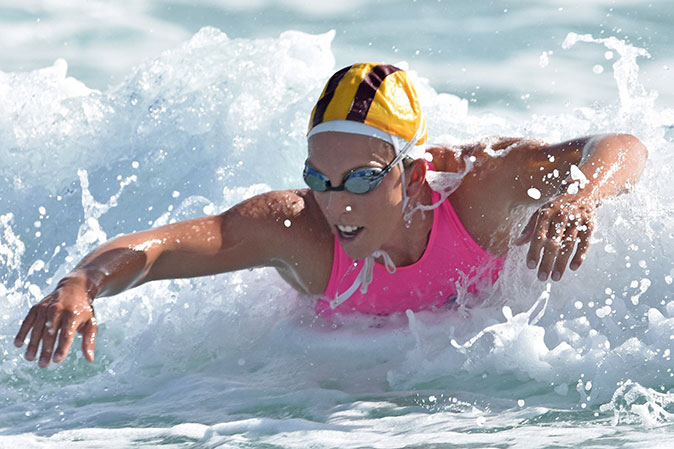 Georgia-Miller-wins-surf-race-2015