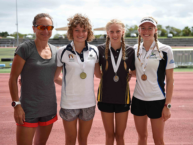 Sophie-Malowiecki-Jessica-Claxton-and-Grace-Hoitink-with-Emma-Carney 2014