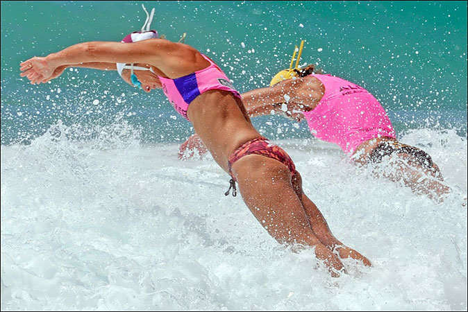 Womens-surf-race-dive