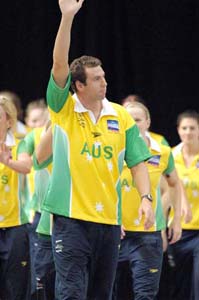 grant hackett waves to the crowd photo delly carr sportshoot sal.jpg