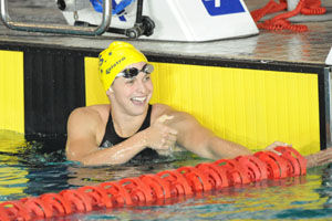 libby trickett duel in the pool photo delly carr.jpg